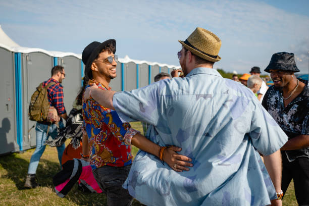 Best Construction site porta potty rental  in Owingsville, KY